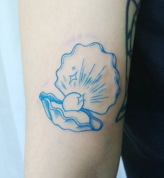 Feminine Girls Oyster Tattoo Designs