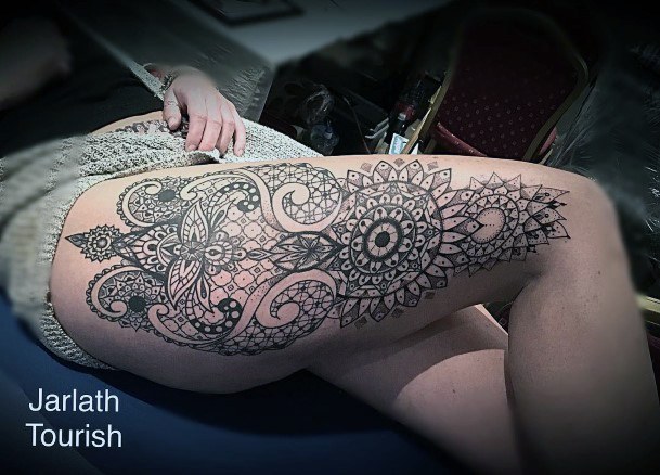 Feminine Girls Paisley Tattoo Designs