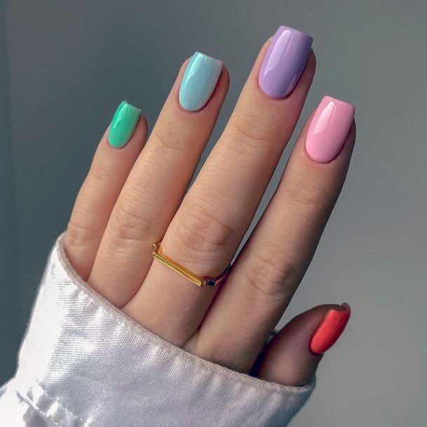 Feminine Girls Plain Nail Designs