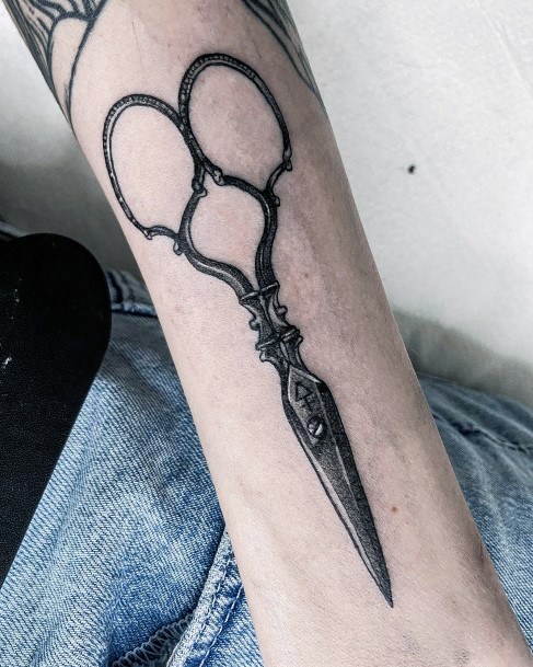 Feminine Girls Scissors Tattoo Designs
