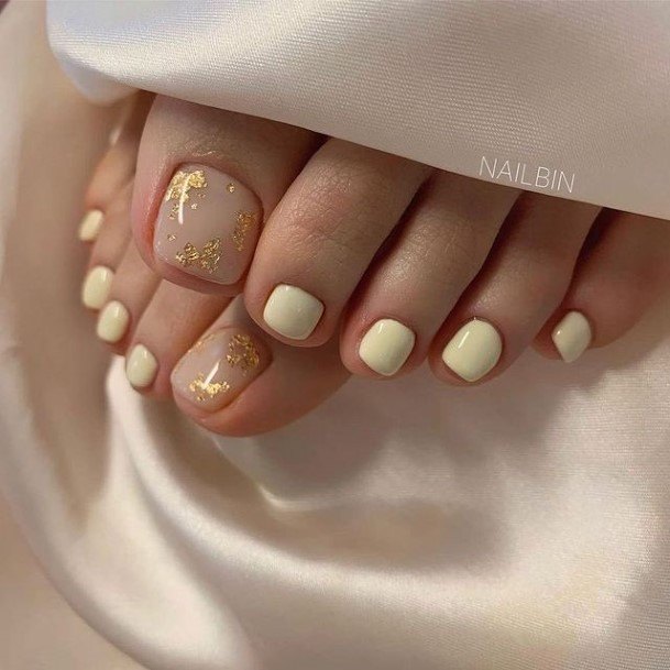 Feminine Graceful Nail Designs For Women