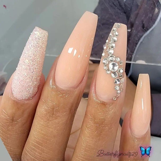 Feminine Graduation Nail Designs For Women