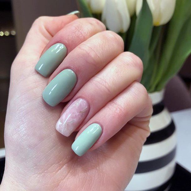 Feminine Green Dress Nail Designs For Women