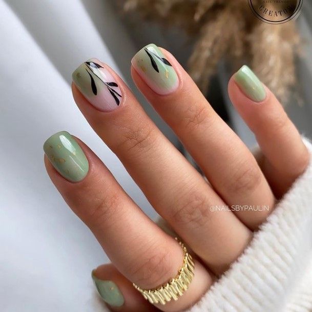 Feminine Green Nail Designs For Women