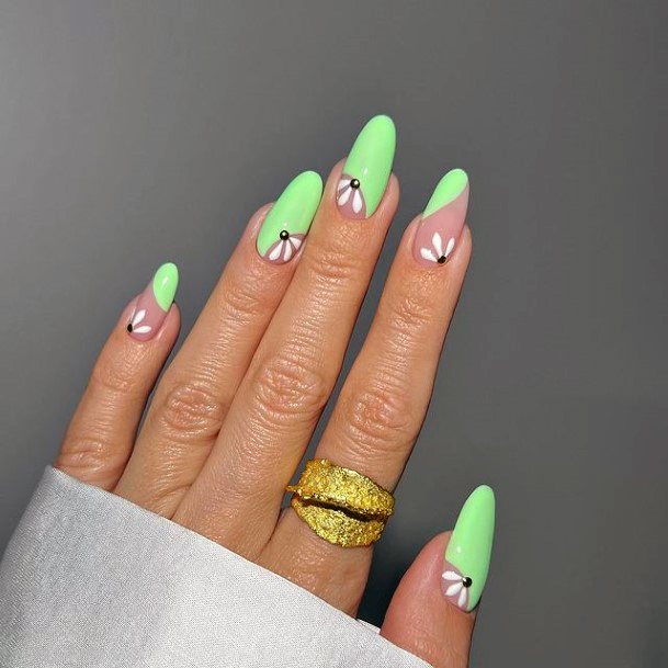 Feminine Light Green Nail Designs For Women