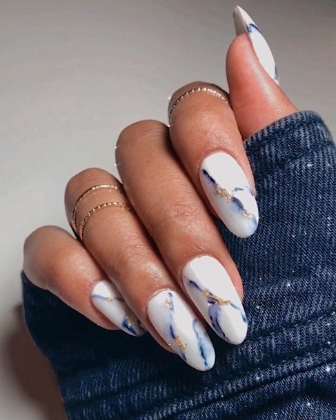 Feminine Marble Nail Designs For Women