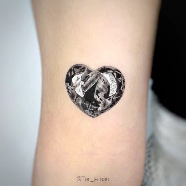 Feminine Marble Tattoo Designs For Women