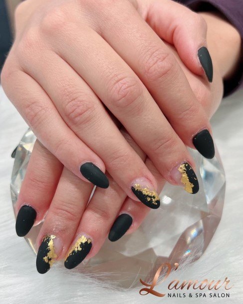 Feminine Matte Black And Gold Nail Designs For Women