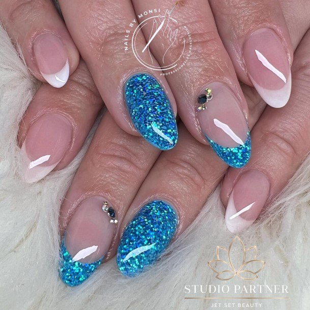 Feminine Nails For Women Blue Glitter