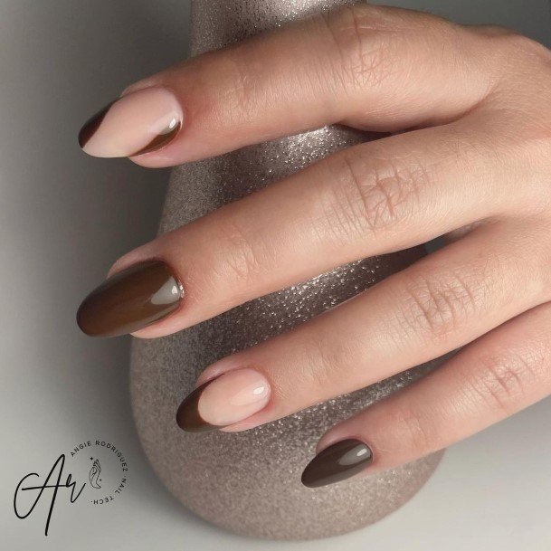 Feminine Nails For Women Brown French Tip