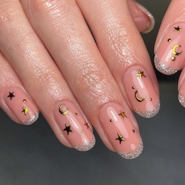 Feminine Nails For Women Gold