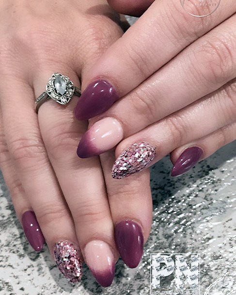 Feminine Nails For Women Maroon Glitter