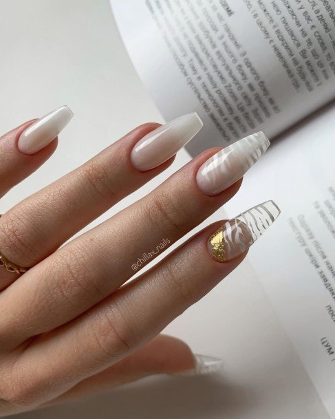 Feminine Nails For Women Metallic Gold