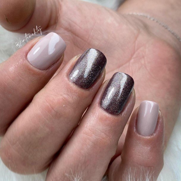 Feminine New Years Nail Designs For Women