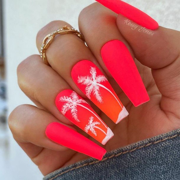 Feminine Ombre Summer Nail Designs For Women