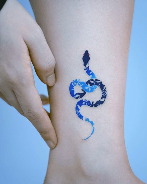 Feminine Oriental Plate Porcelain Tattoo Designs For Women