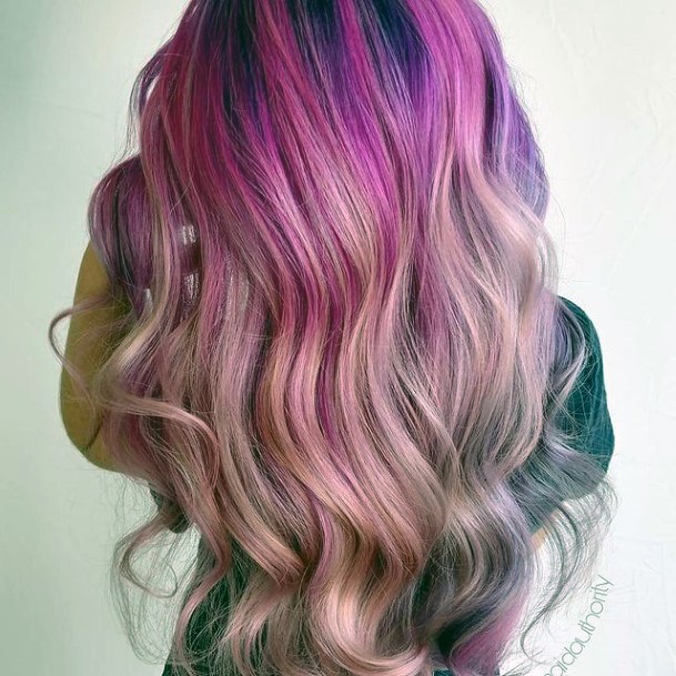 Feminine Pink Ombre Hairstyless Women