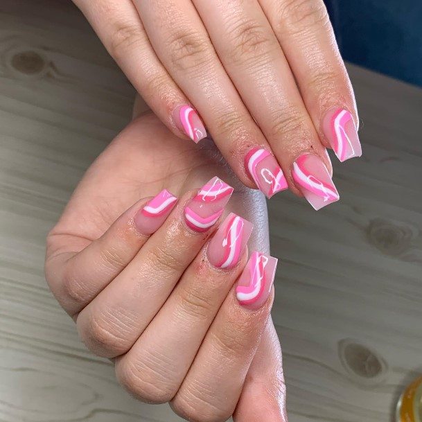 Feminine Short Pink Nail Designs For Women