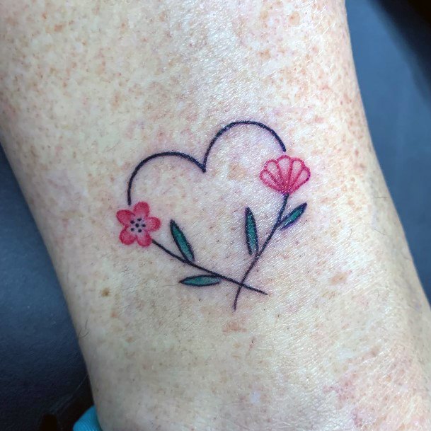 Feminine Tattoos For Women Flower Heart