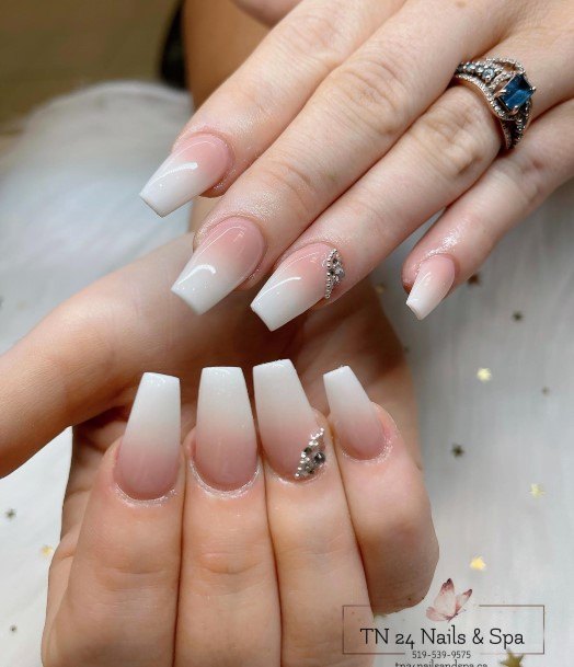 Feminine White Ombre Nail Designs For Women