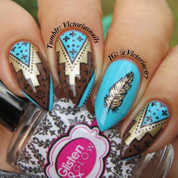 Feminine Womens Feather Nail