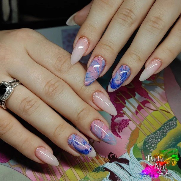 Feminine Womens Fish Nail