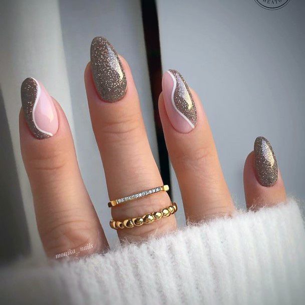 Feminine Womens Gold Dress Nail