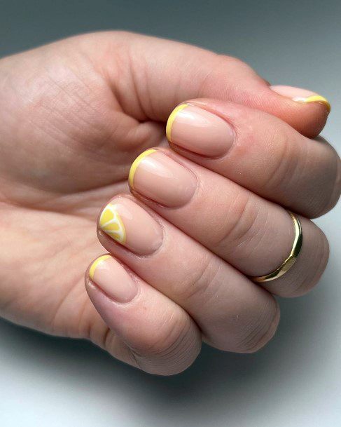 Feminine Yellow Summer Nail Designs For Women