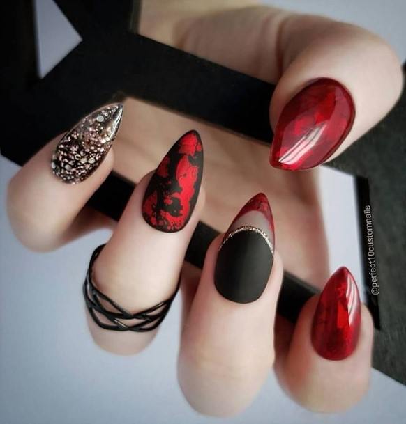 Fingernails Matte Black And Gold Nail Designs For Women