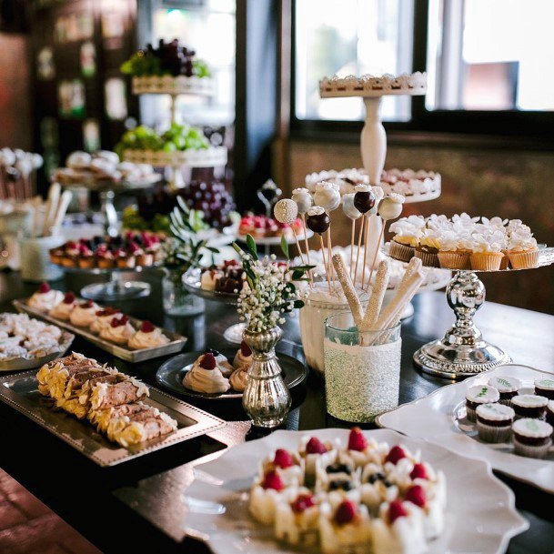 Flavorful Sweet Desert Bar Wedding Table Ideas