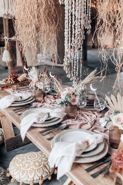 Flawless Beachy Wedding Table Decoration Ideas