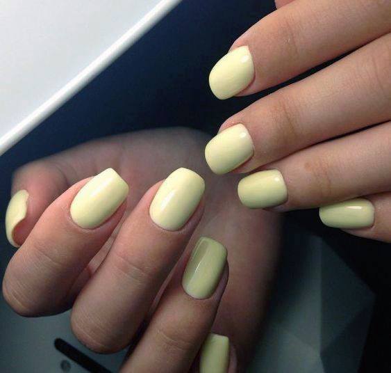 Flaxen Pale Yellow Nails For Women