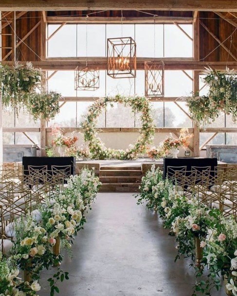 Florishing Greenery Bouquet Floral Circle Wedding Inspiration Cute Barn Venue Ideas