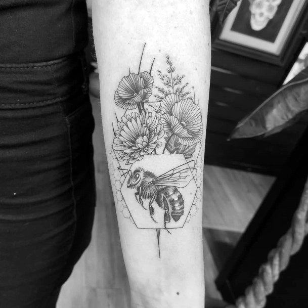 Flower Bouquet And Bee Tattoo Womens Hands