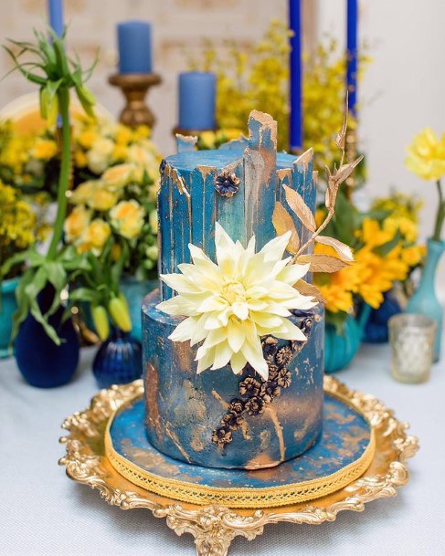 Flower On Blue Wedding Cake