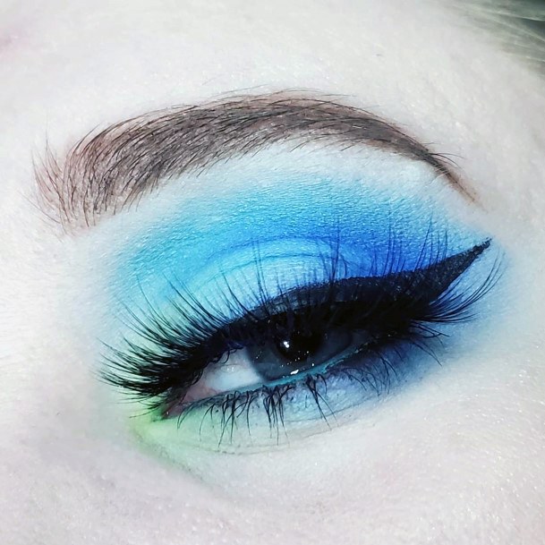 Fluffy Blue Cloud Eyeshadow Women