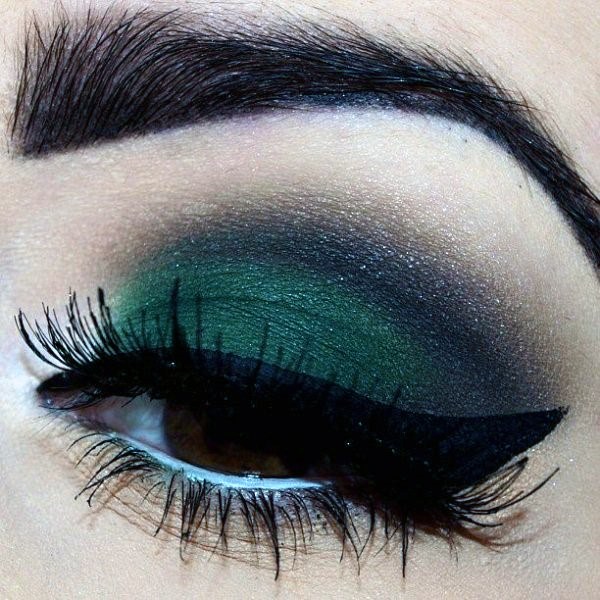 Forest Green And Brown Eyeshadow Women