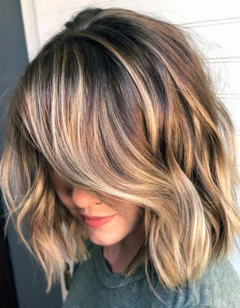 Free Flowing Golden Highlighted Hair Short