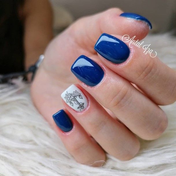 Georgeous Anchor Nail On Girl