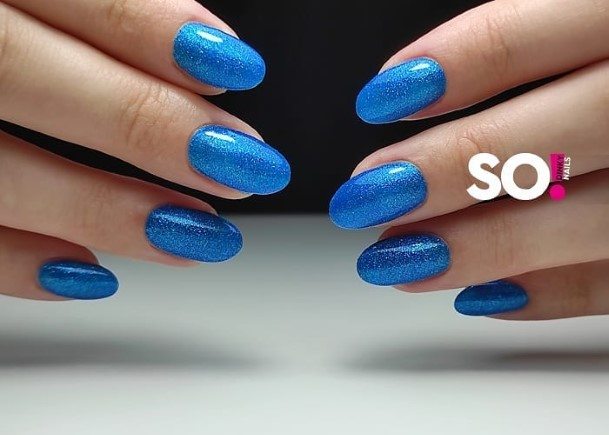 Georgeous Azure Nail On Girl