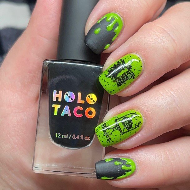 Georgeous Black And Green Nail On Girl