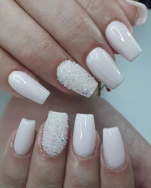 Georgeous Caviar Nail On Girl