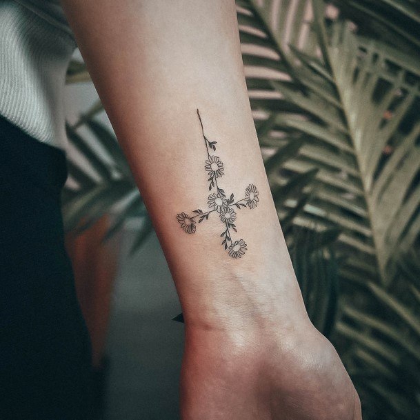 Georgeous Daisy Tattoo On Girl Cross