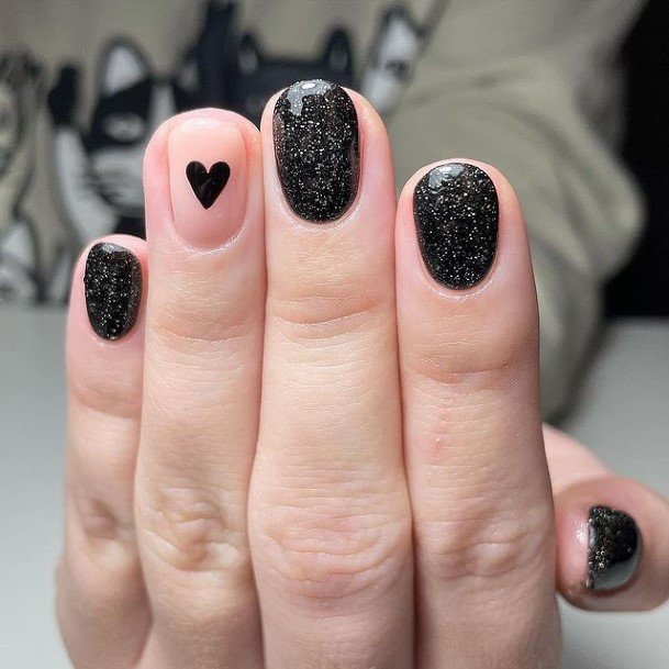 Georgeous Heart Nail On Girl