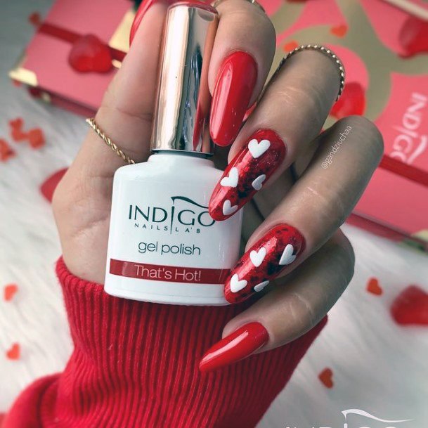 Georgeous Holiday Nail On Girl