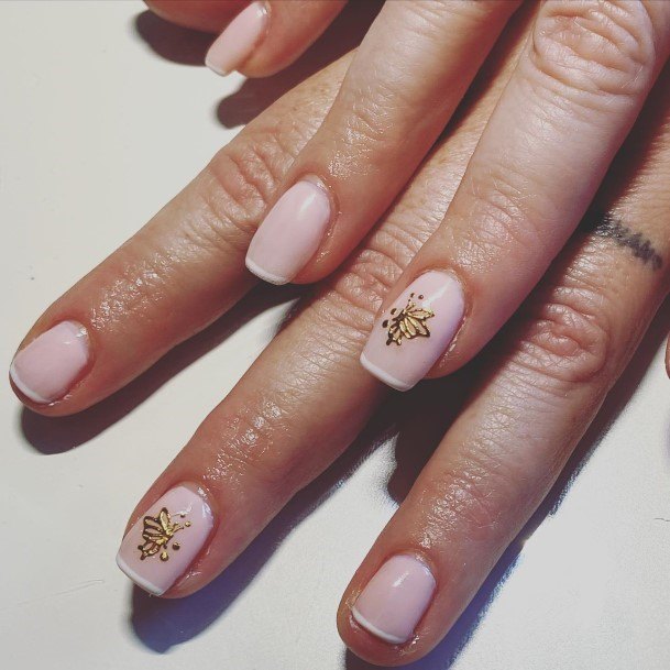 Georgeous Pale Pink Nail On Girl