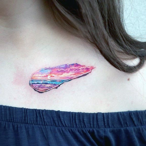 Georgeous Palette Texture Tattoo On Girl