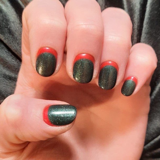 Georgeous Red And Green Nail On Girl