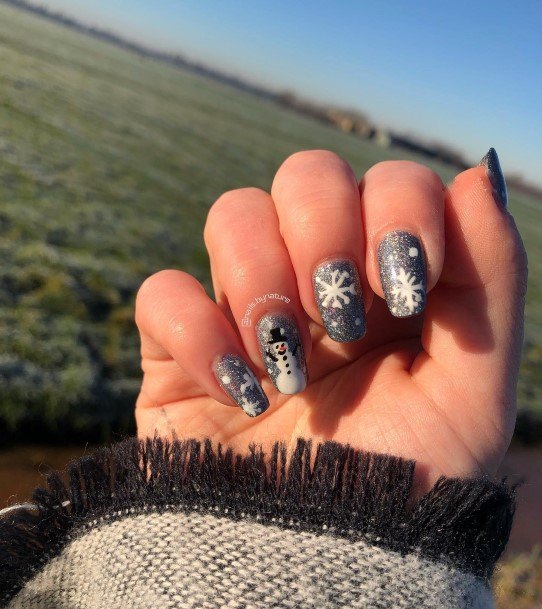 Georgeous Snowman Nail On Girl