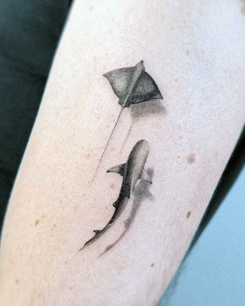 Georgeous Stingray Tattoo On Girl